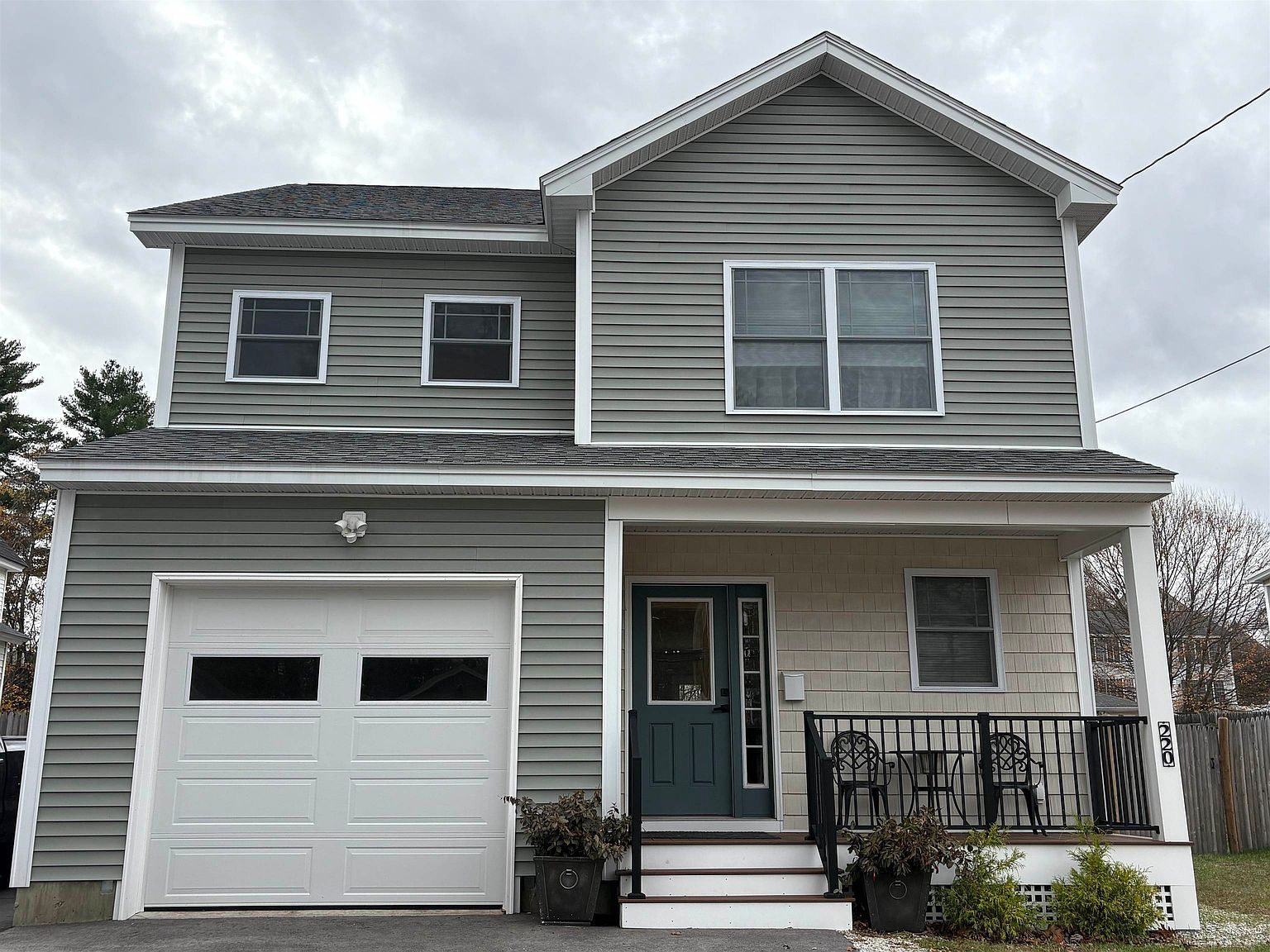 220 Mast Rd Manchester, NH 03102 - Thumbnail 2