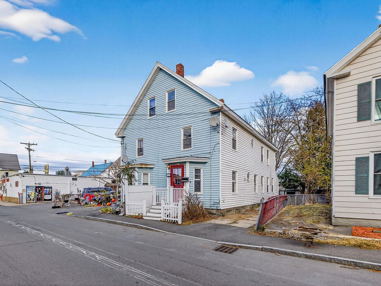 4 Chase St Nashua, NH 03060 - Thumbnail 2