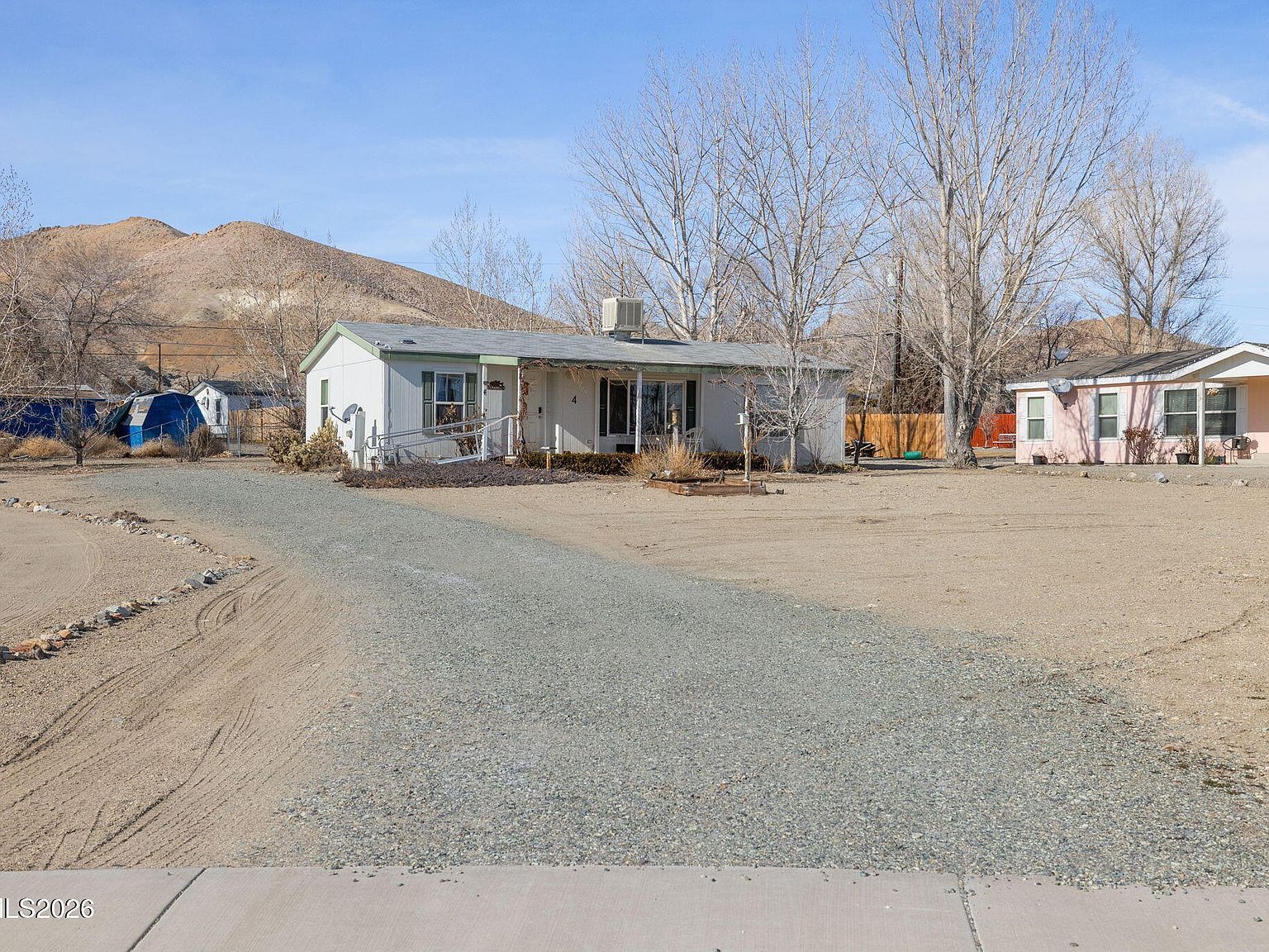 4 Mobil Ct Yerington, NV 89447 - Thumbnail 2
