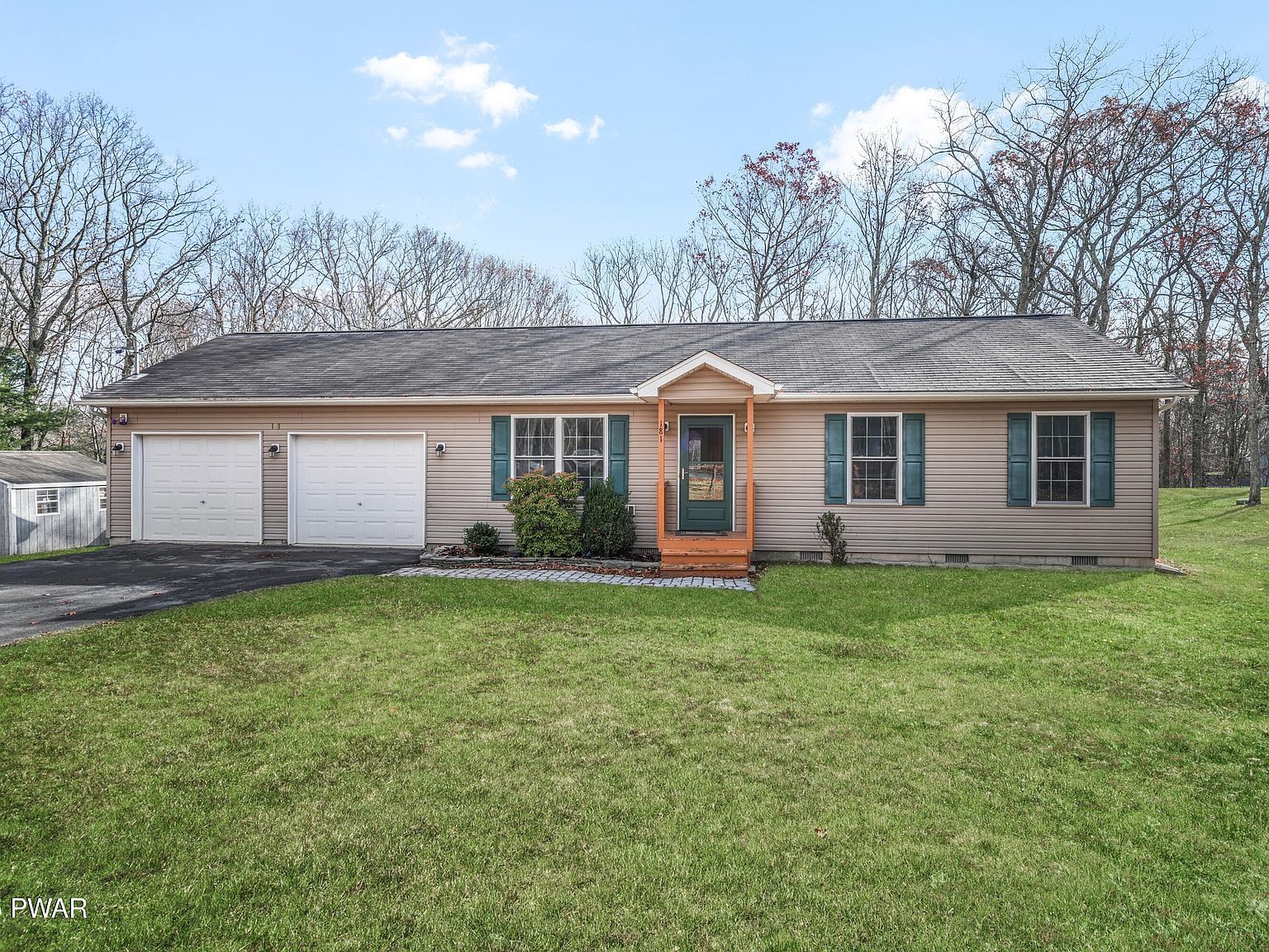 181 Sunrise Dr Milford, PA 18337 - Thumbnail 2