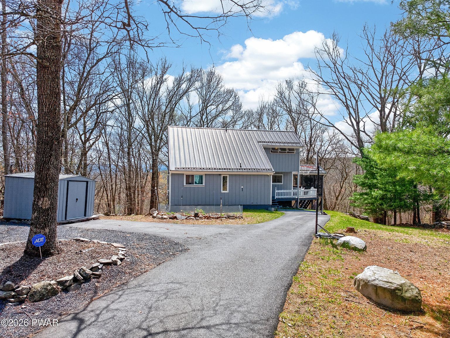 168 Edinburgh Rd Bushkill, PA 18324  | Single Family
