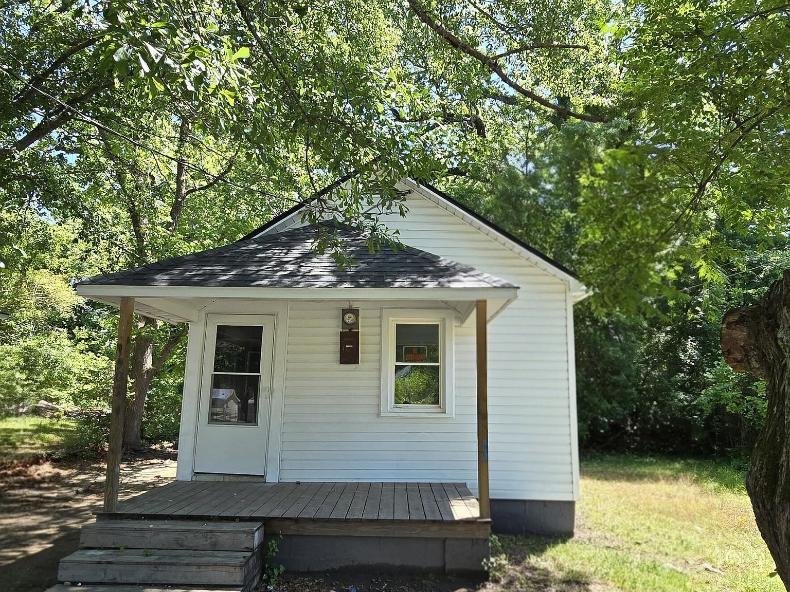 1907 S Pitt St Greenville, NC 27834, 27834