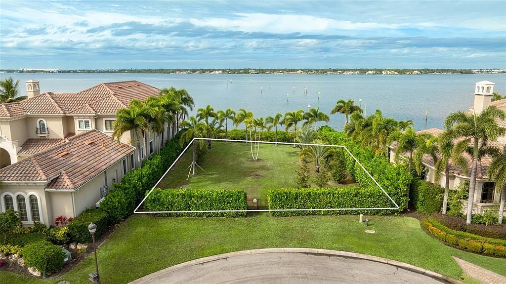 4223 Hawk Island Dr #64 Bradenton, FL 34208 - Thumbnail 2