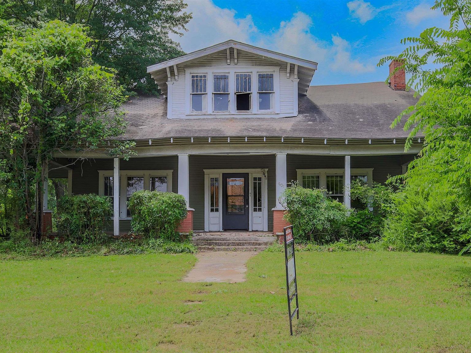 501 N Spring St Grand Saline, TX 75140  | Single Family