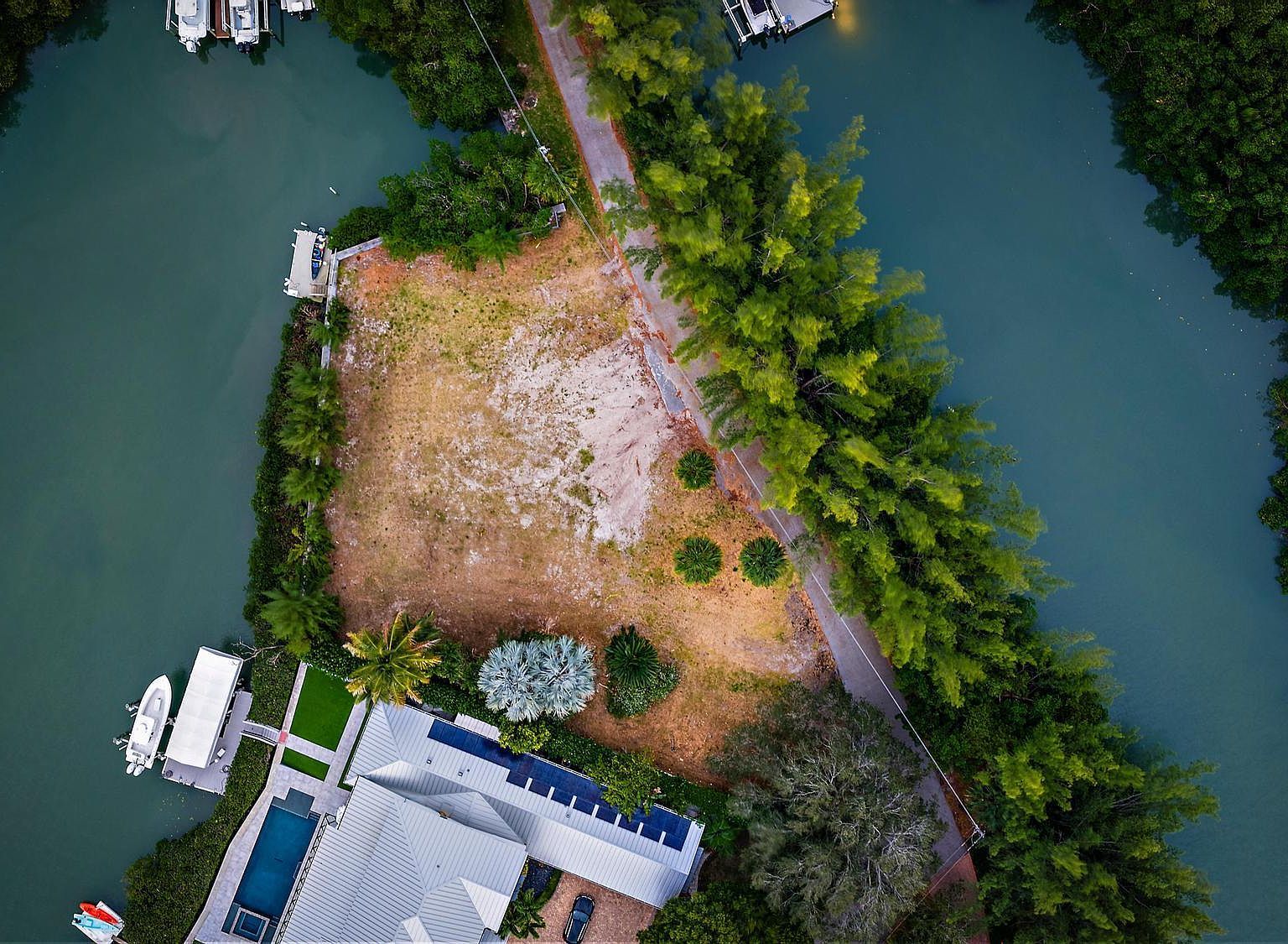 1310 Peninsular Rd Jupiter, FL 33469 - Thumbnail 2