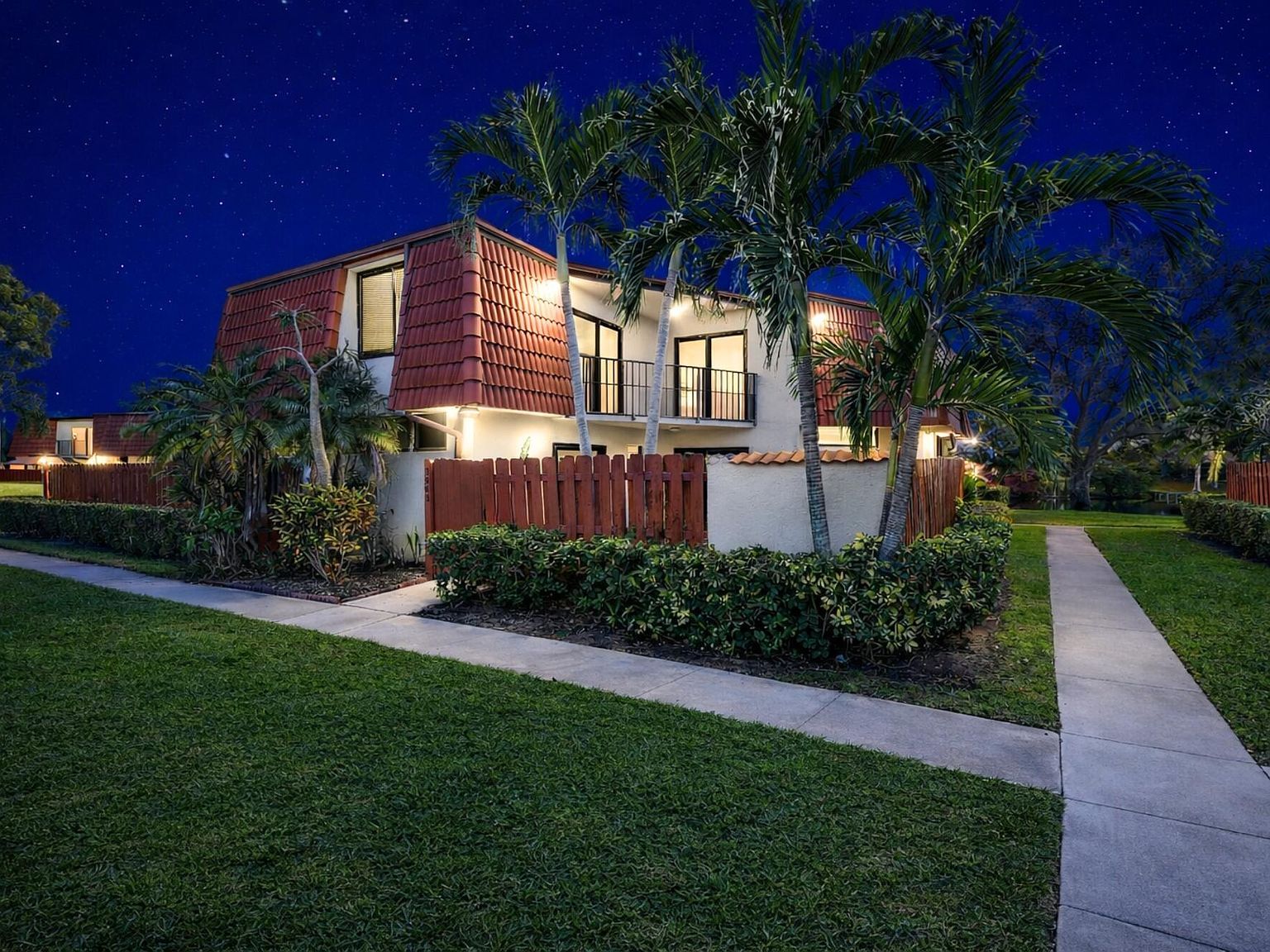 3849 Victoria Dr West Palm Beach, FL 33406 - Thumbnail 2