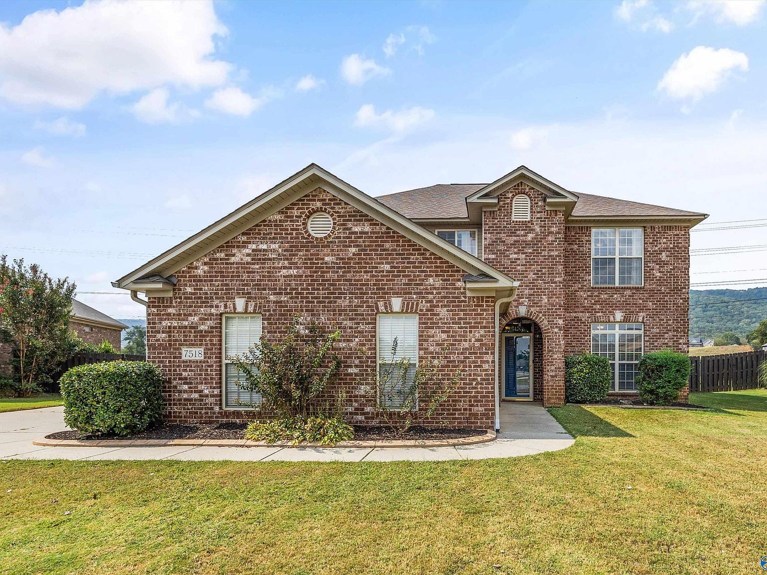 7518 Parktrace Ln SE Owens Cross Roads, AL 35763 - Thumbnail 2