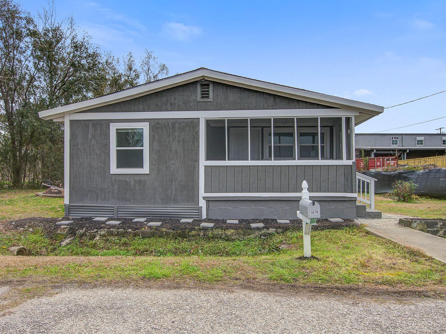 1879 Hampton Ave North Charleston, SC 29405 - Thumbnail 2