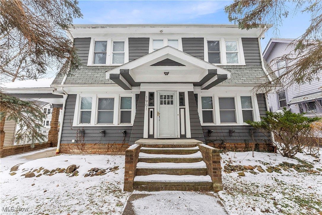 1901 Parkway Dr Cleveland Heights, OH 44118 - Thumbnail 2