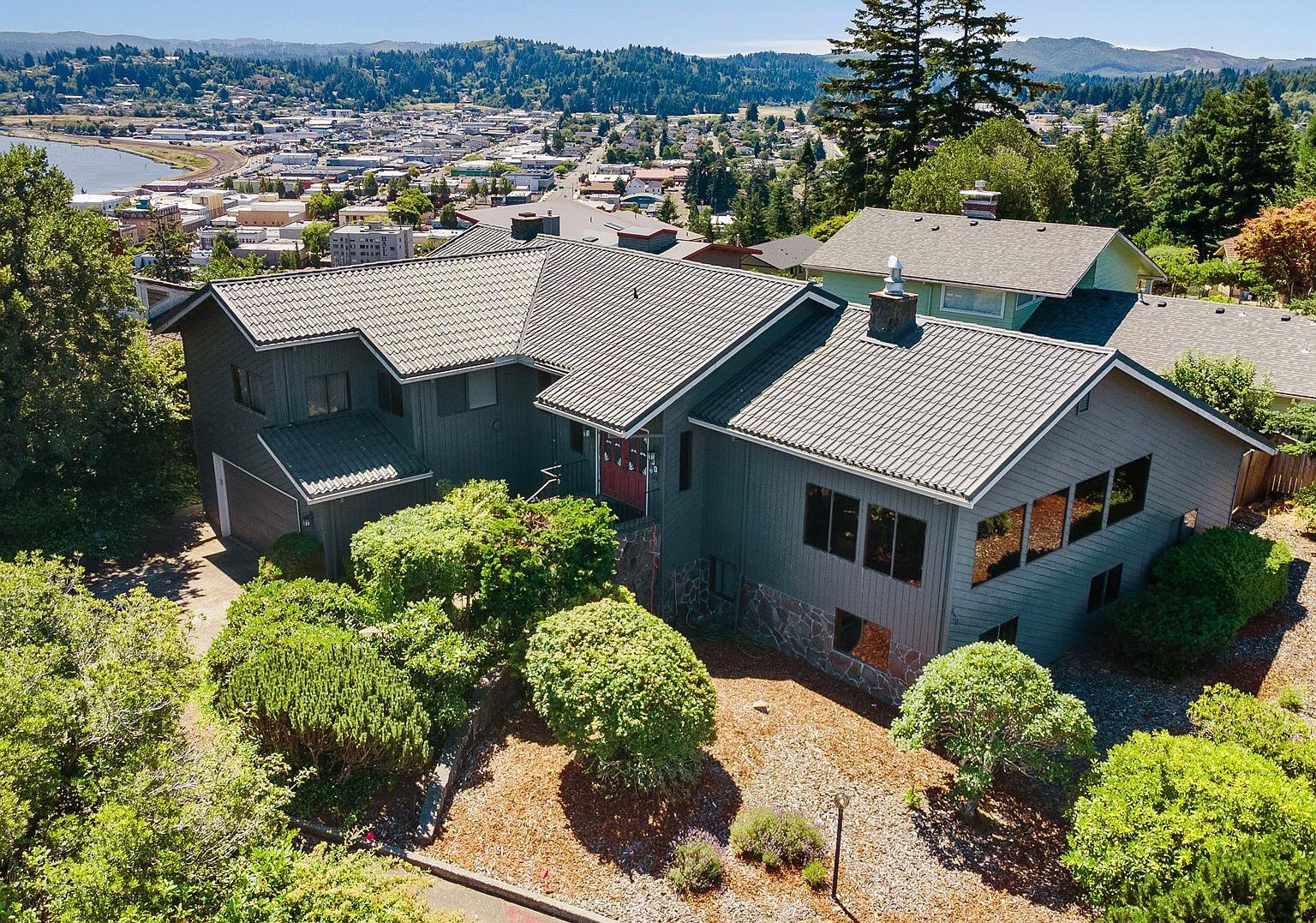 830 Signal Way Coos Bay, OR 97420, 97420