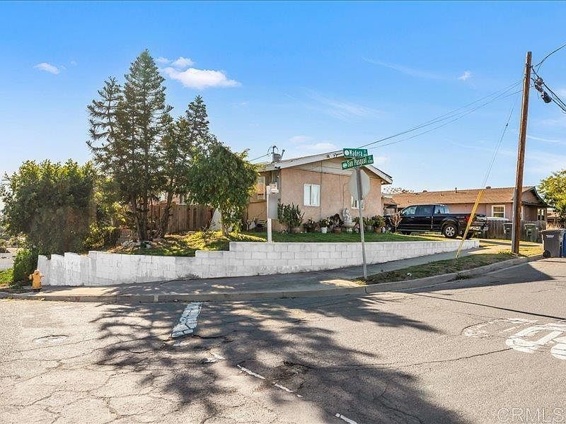 2049 Madera St Lemon Grove, CA 91945 - Thumbnail 2