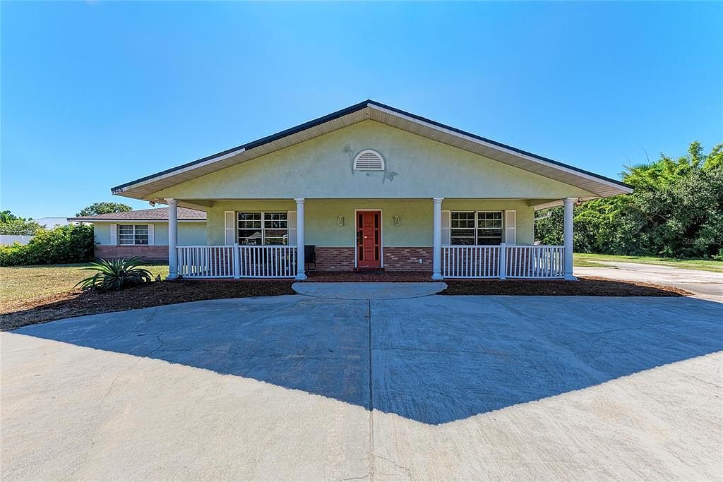 1499 17th St W Palmetto, FL 34221 - Thumbnail 2