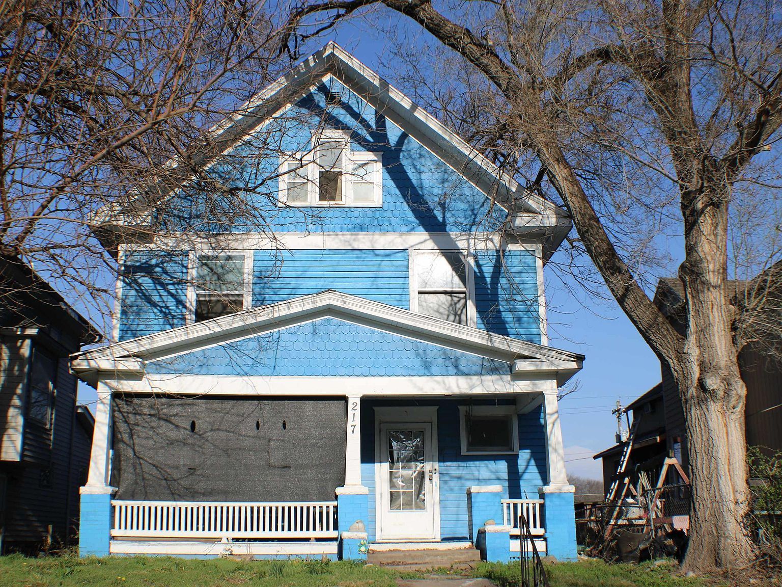 217 SW Tyler St Topeka, KS 66603  | Single Family