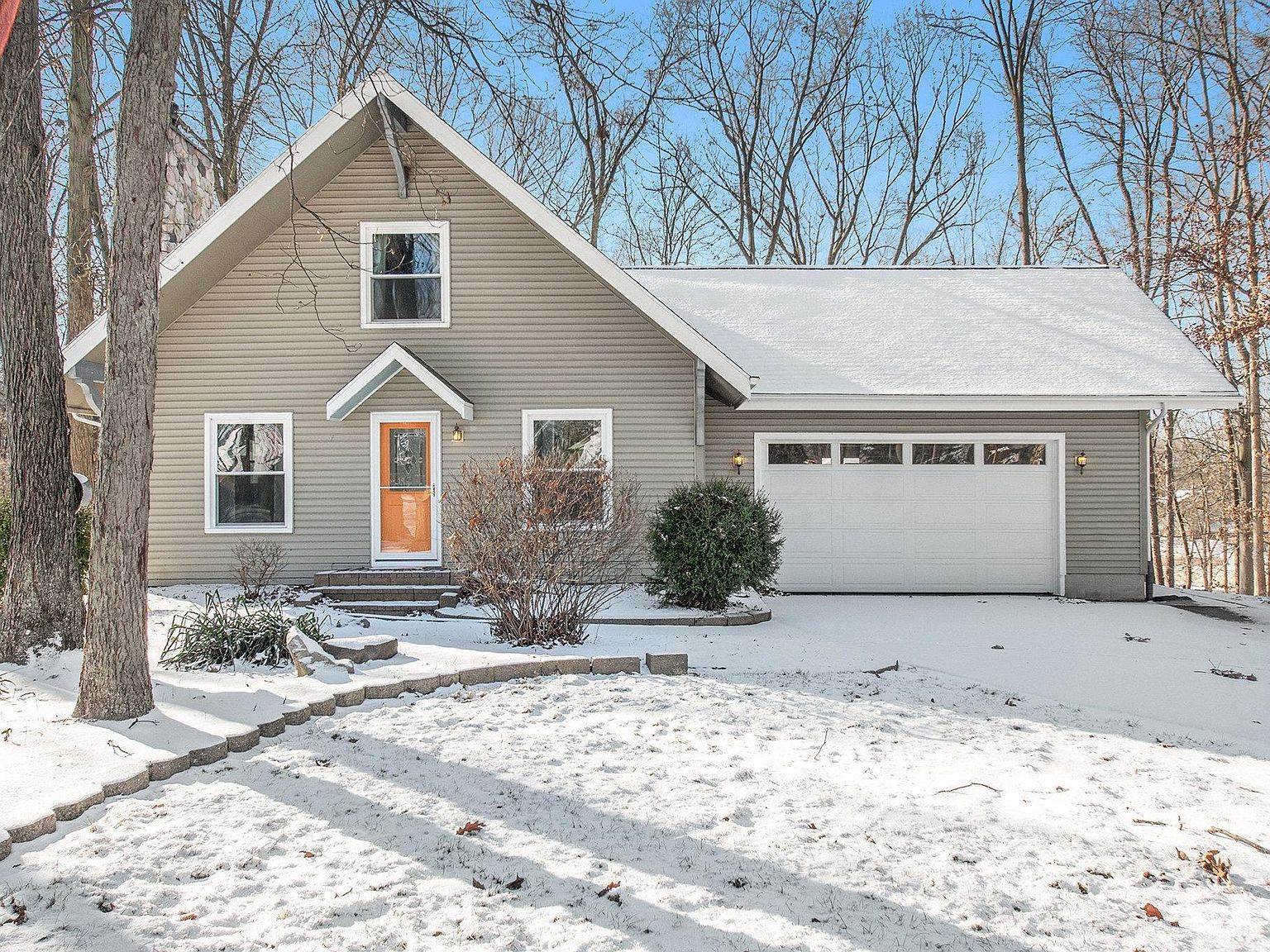 2393 E Kemo Ave Warsaw, IN 46582 - Thumbnail 2