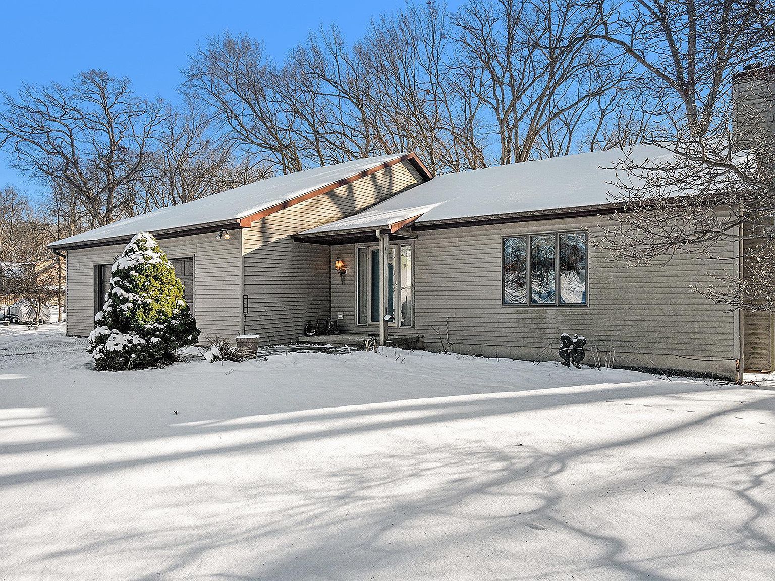 3445 W Vacation Way Albion, IN 46701 - Thumbnail 2