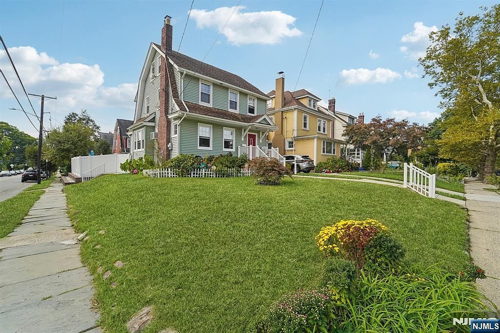 294 Montclair Ave Newark, NJ 07104 - Thumbnail 2