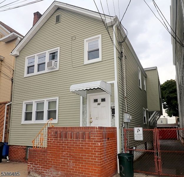 92 Jefferson St Newark, NJ 07105 - Thumbnail 2