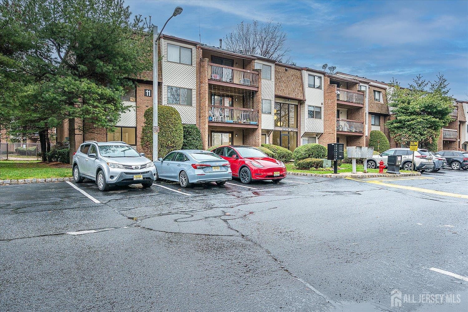 1116 Edison Glen Ter Edison, NJ 08837 - Thumbnail 2