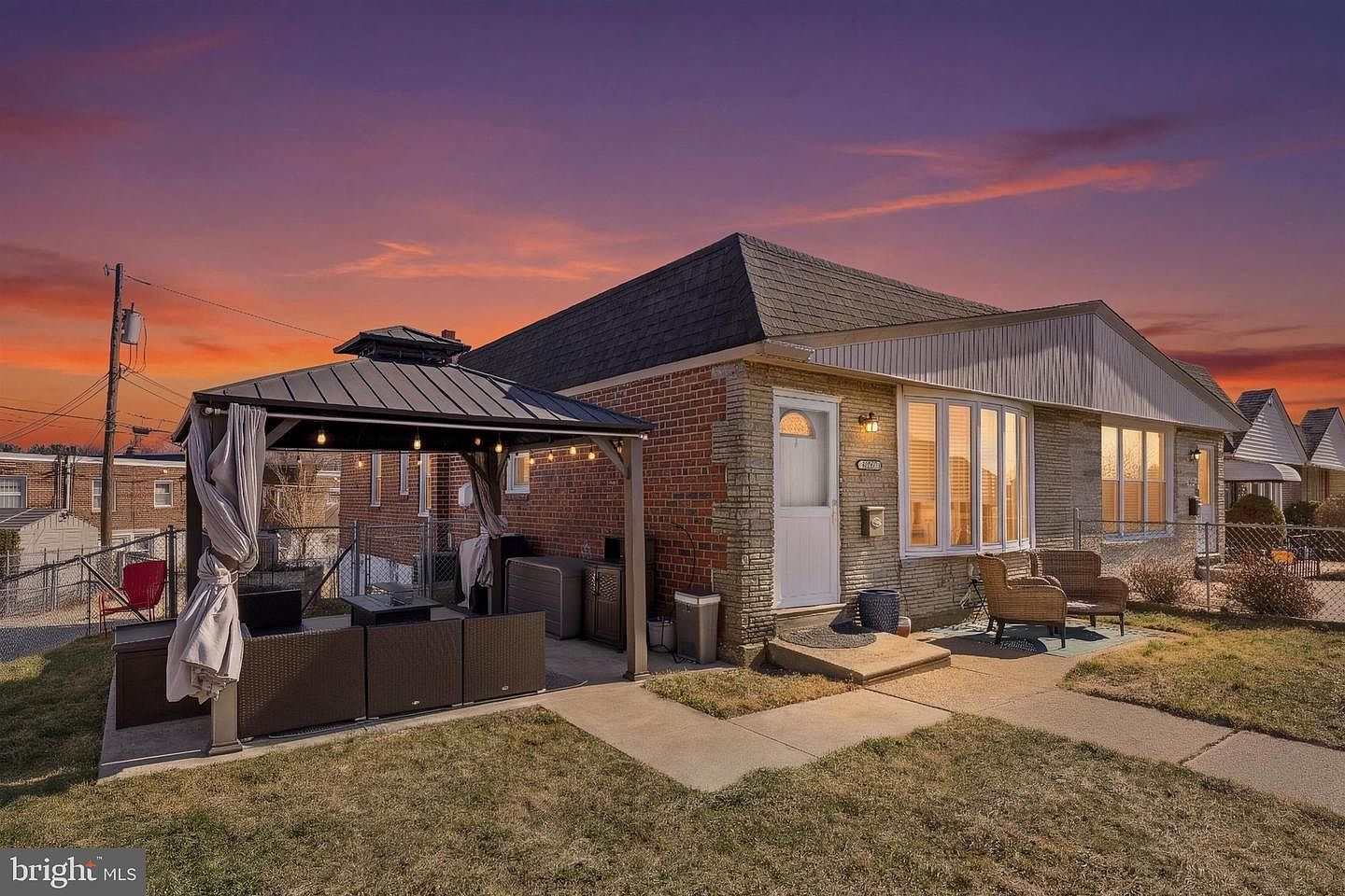 8557 Castor Ave Philadelphia, PA 19152 - Thumbnail 2