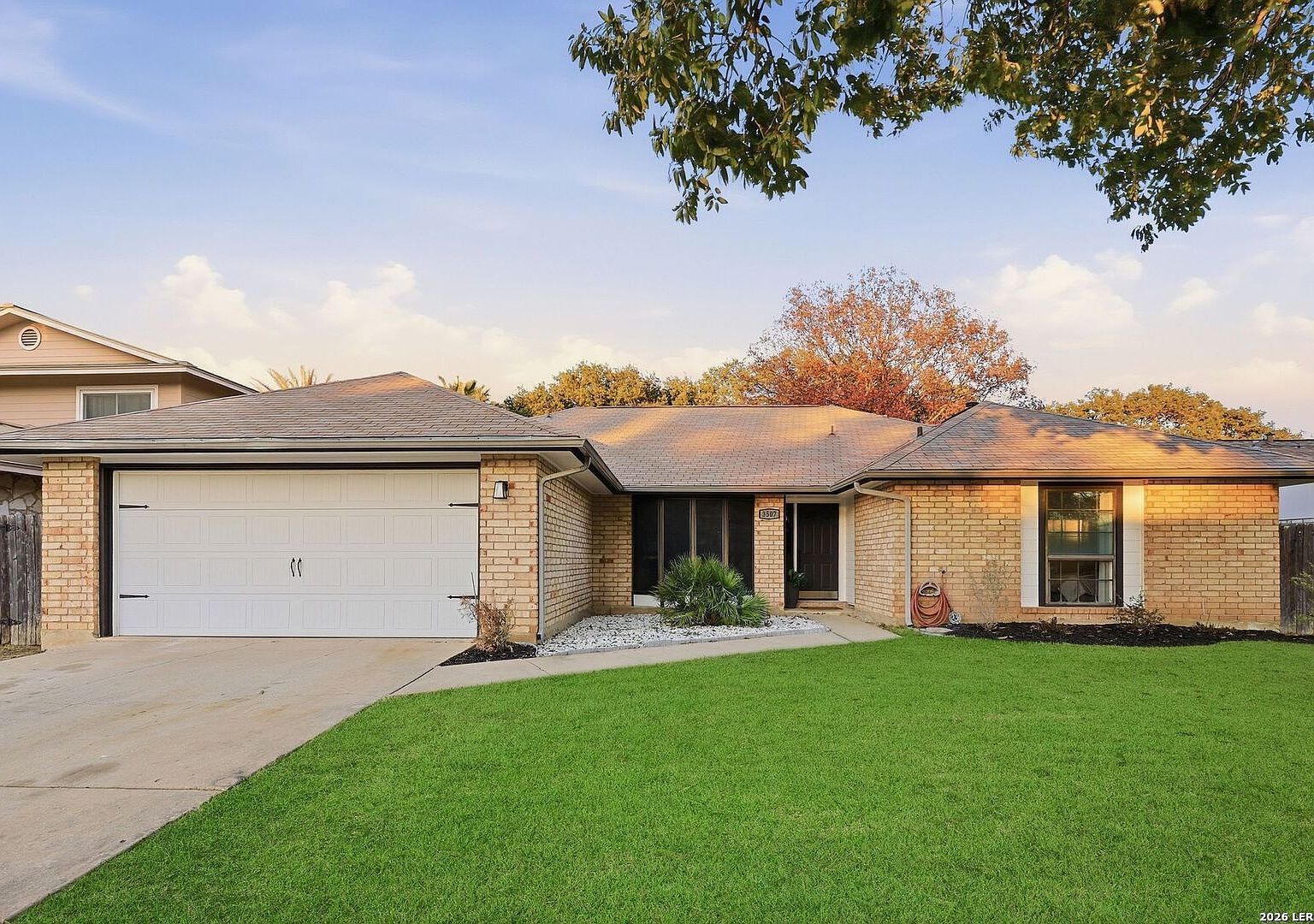 3507 Oakfort St San Antonio, TX 78247 - Thumbnail 2