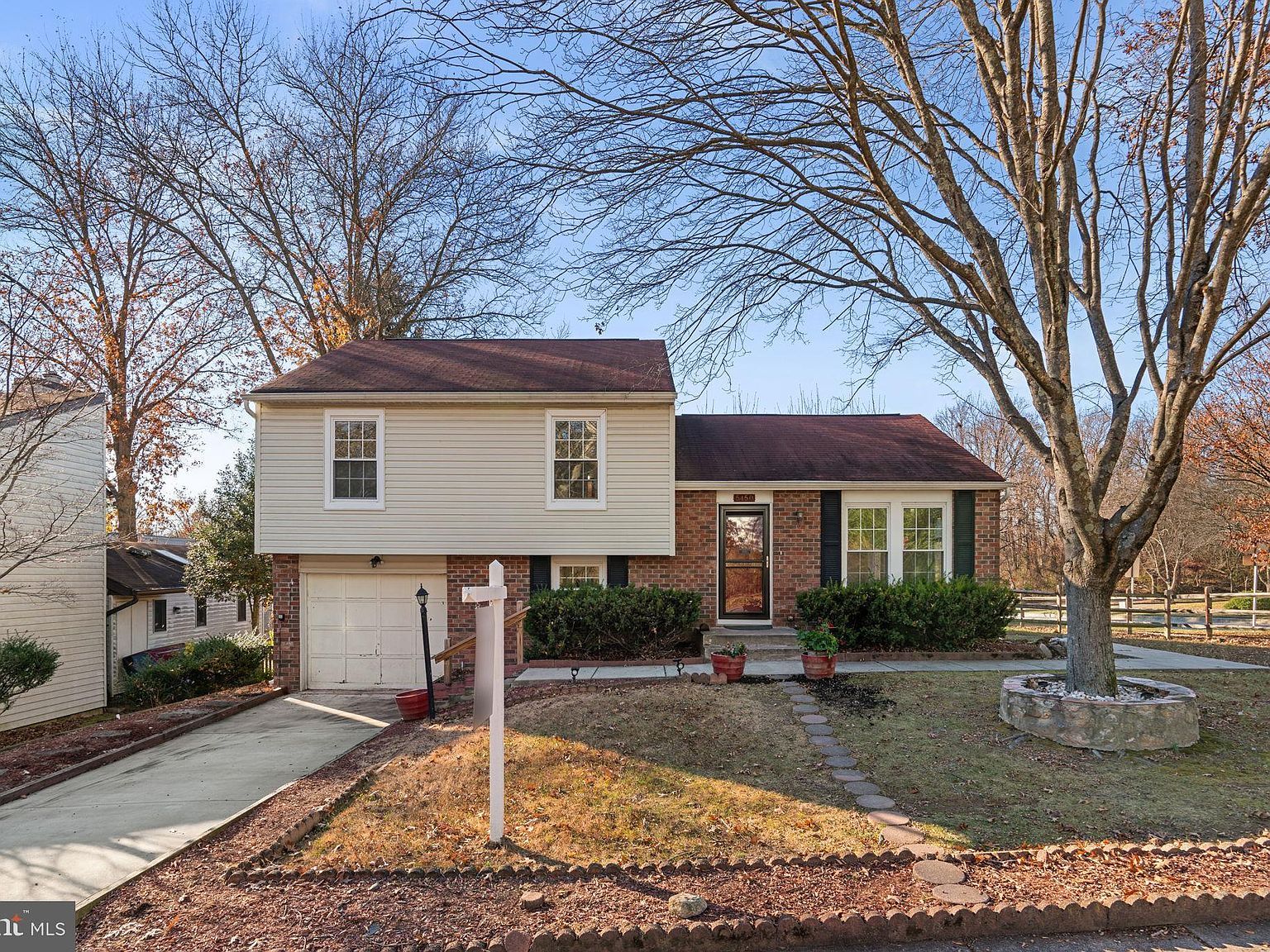 5450 Bluecoat Ln Columbia, MD 21045 - Thumbnail 2