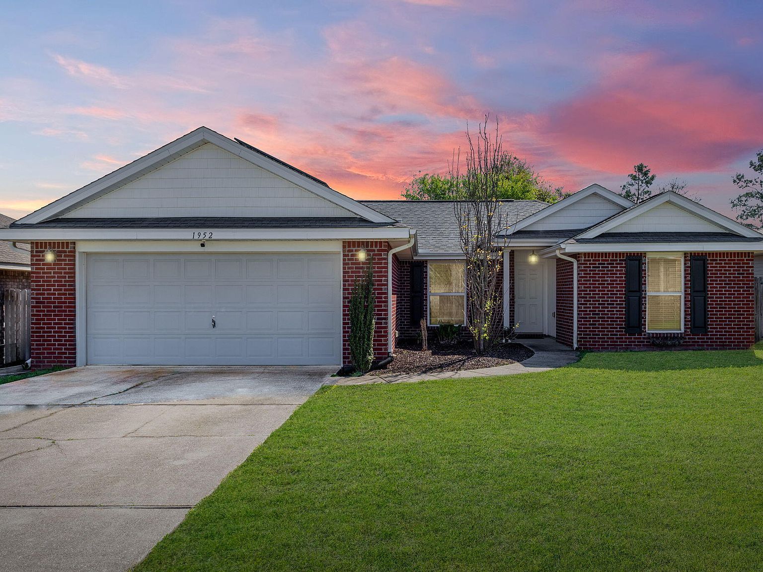 1952 Bright Water Dr Gulf Breeze, FL 32563 - Thumbnail 2