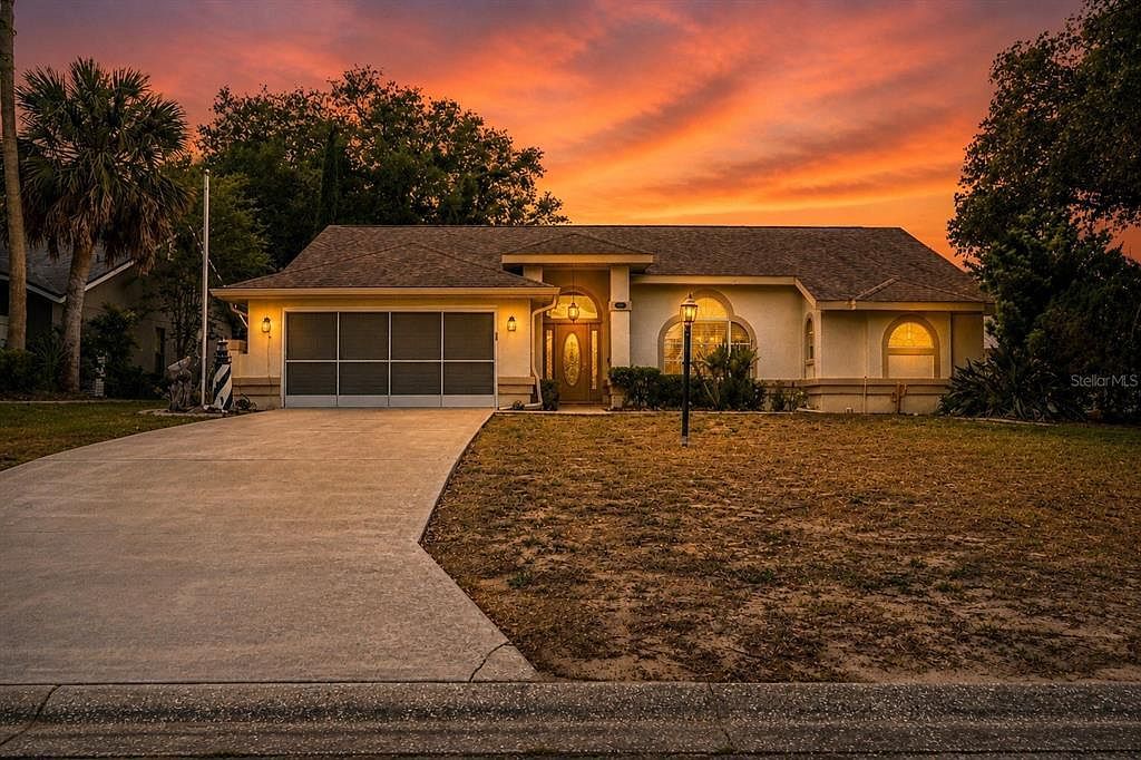 33939 Valencia Dr Leesburg, FL 34788 | Single Family