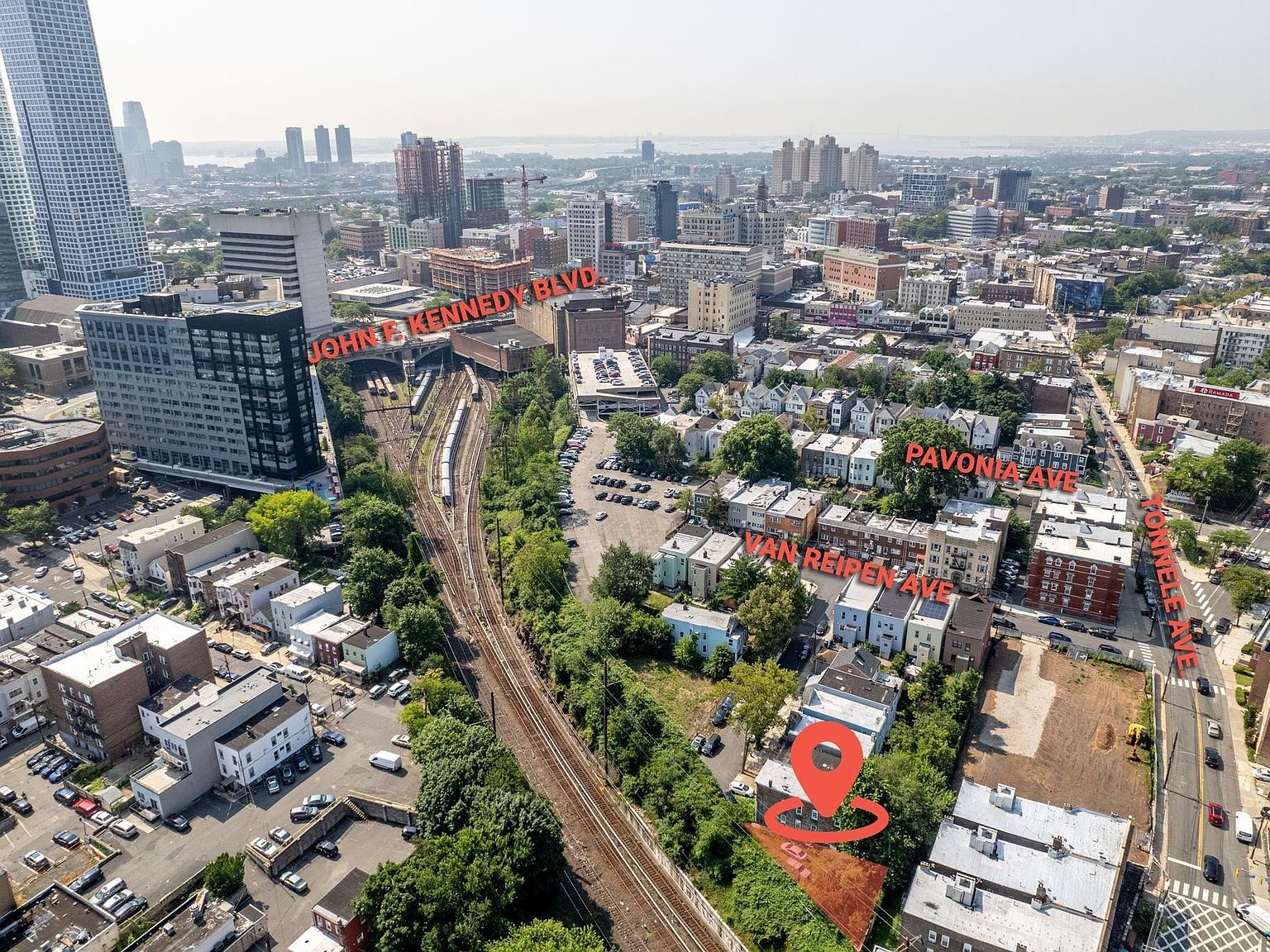 21 Bryan Pl Jersey City, NJ 07306 - Thumbnail 2