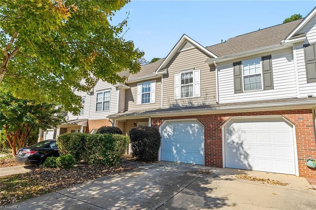 6321 Double Eagle Dr Whitsett, NC 27377 - Thumbnail 2