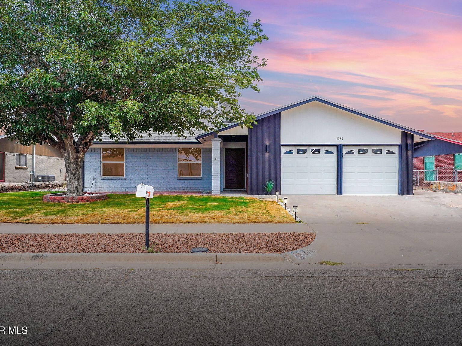 1957 Ratner Cir El Paso, TX 79936 - Thumbnail 2