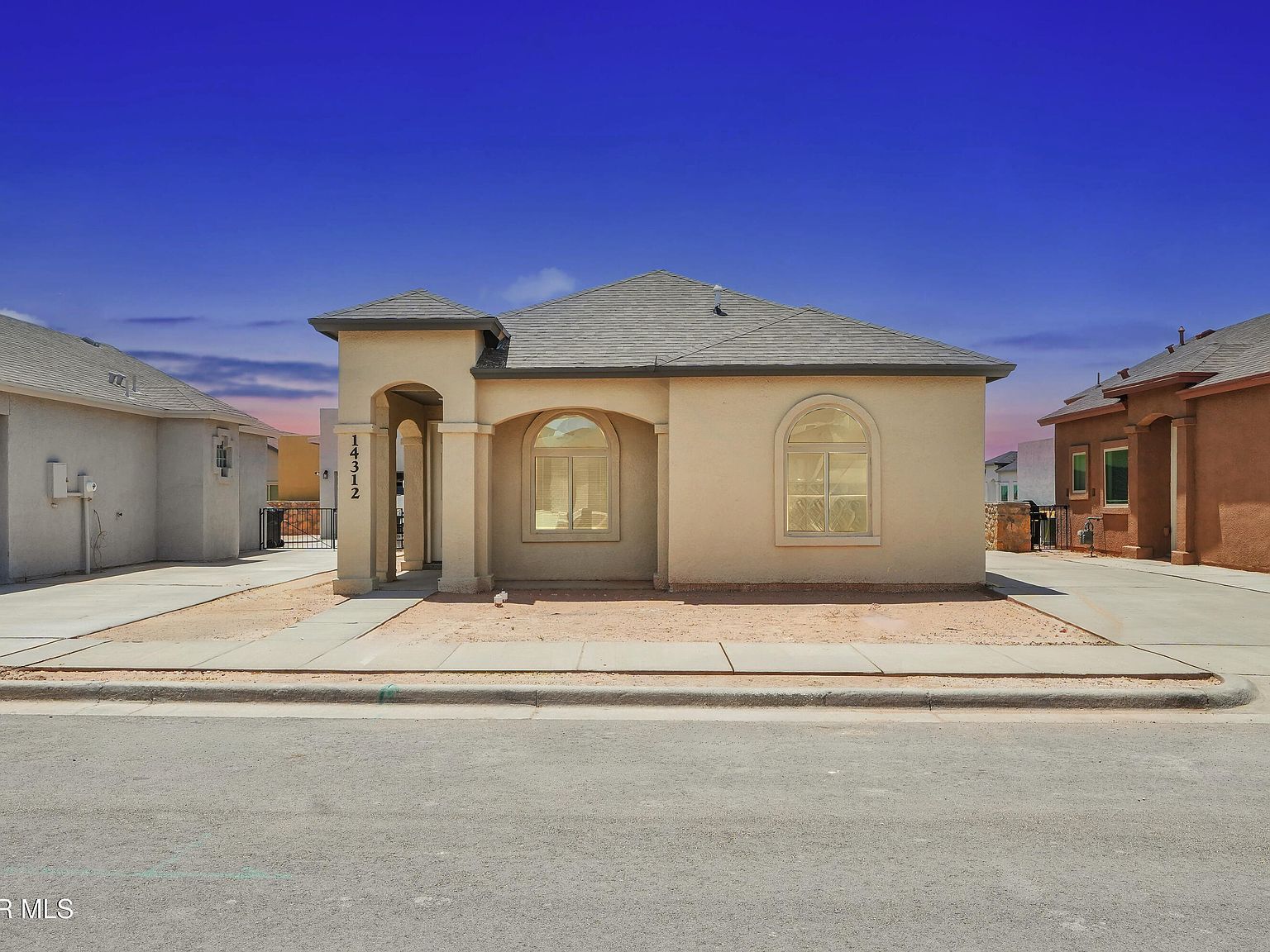 14312 Chris Zingo Ln Horizon City, TX 79928 - Thumbnail 2