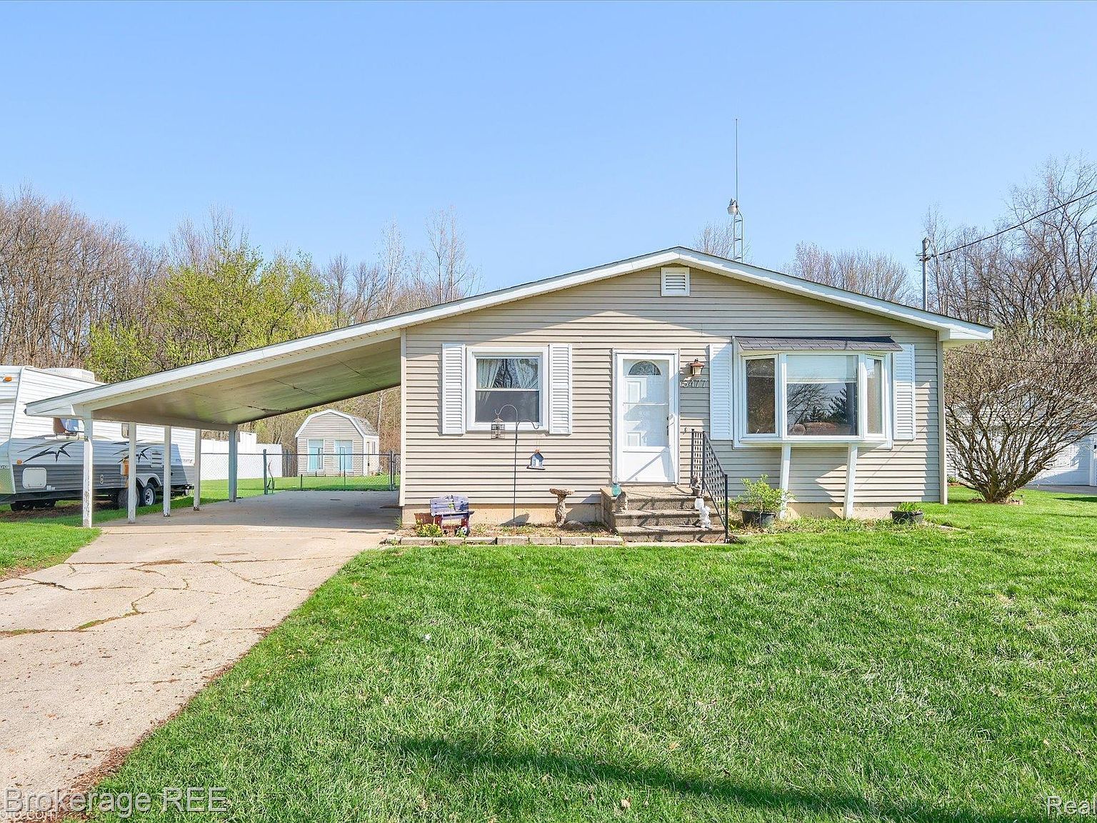 5477 Hopkins Rd Flint, MI 48506  | Single Family