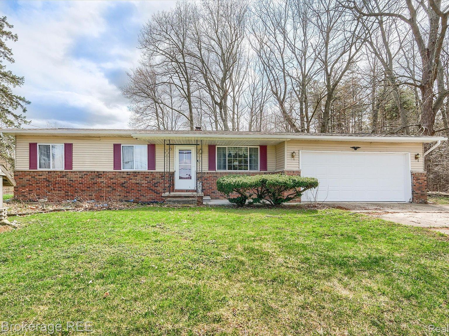 9370 Vienna Rd Otisville, MI 48463  | Single Family