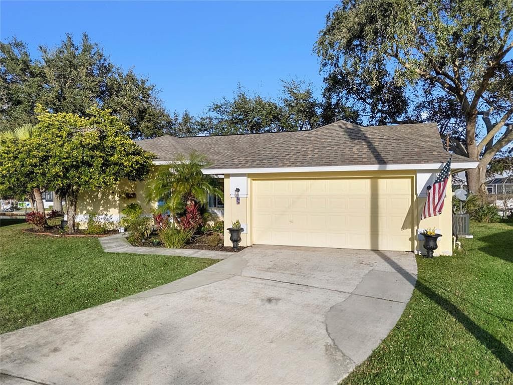 14 Clear Ct Palm Coast, FL 32137 - Thumbnail 2