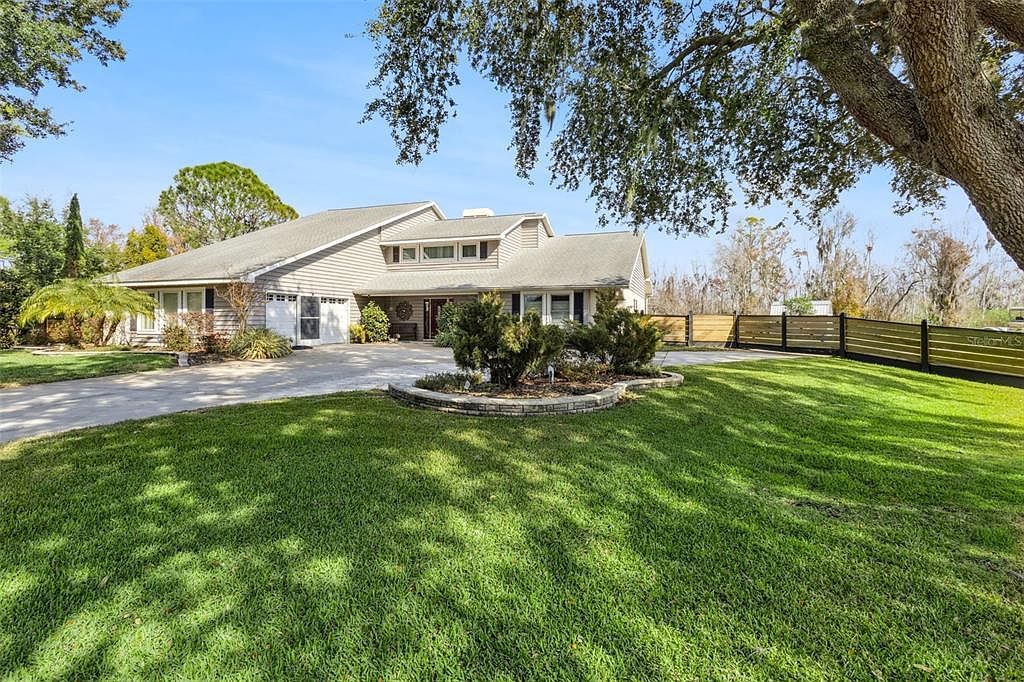 12545 S Putney Ct Leesburg, FL 34788 - Thumbnail 2