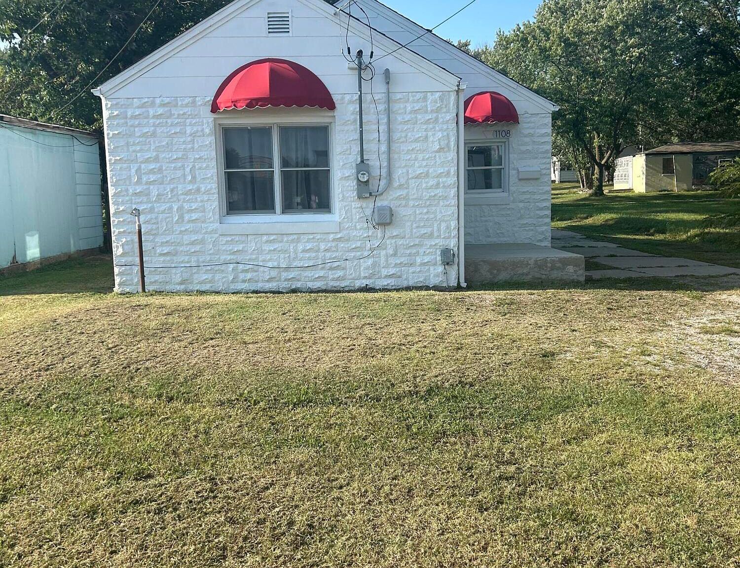 1108 E Cleveland Ave Monett, MO 65708 - Thumbnail 2