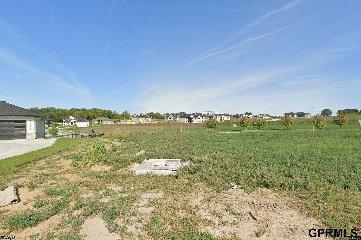 21062 Valley Cir Elkhorn, NE 68022 - Thumbnail 2