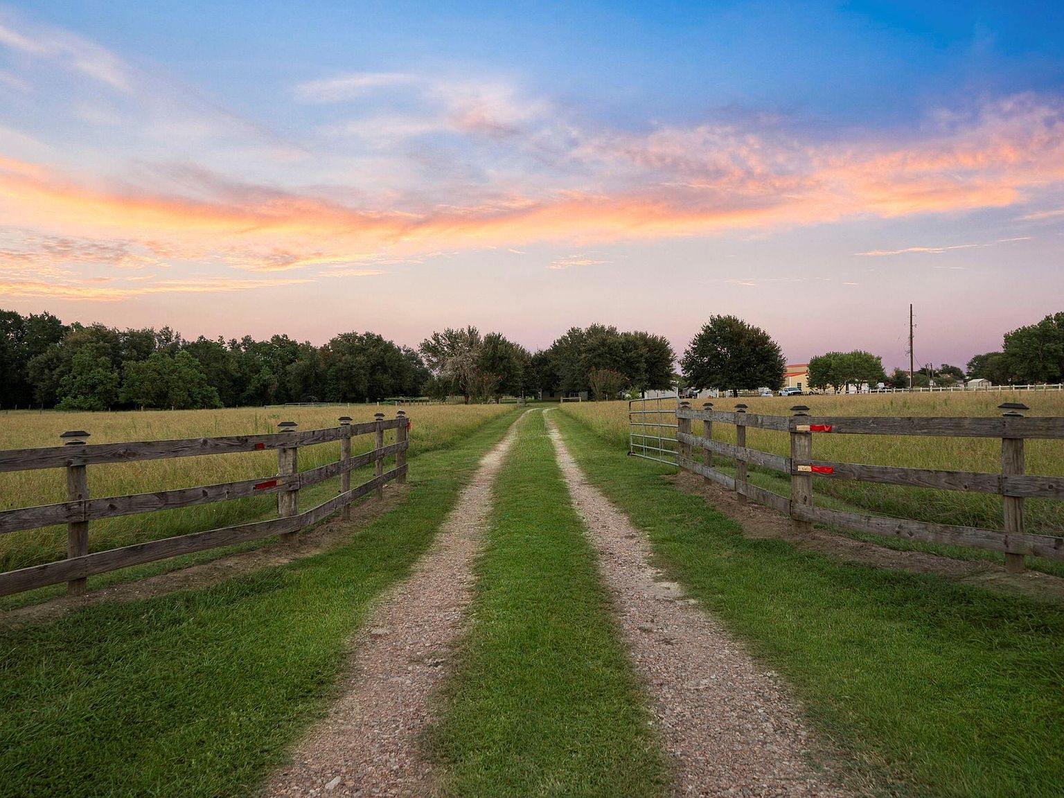 15610 Penick Rd Waller, TX 77484 - Thumbnail 2