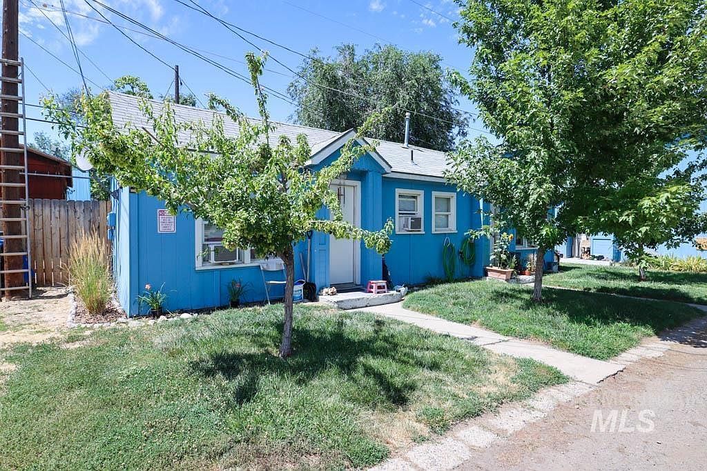 124 NW 4th Ave Ontario, OR 97914 - Thumbnail 2