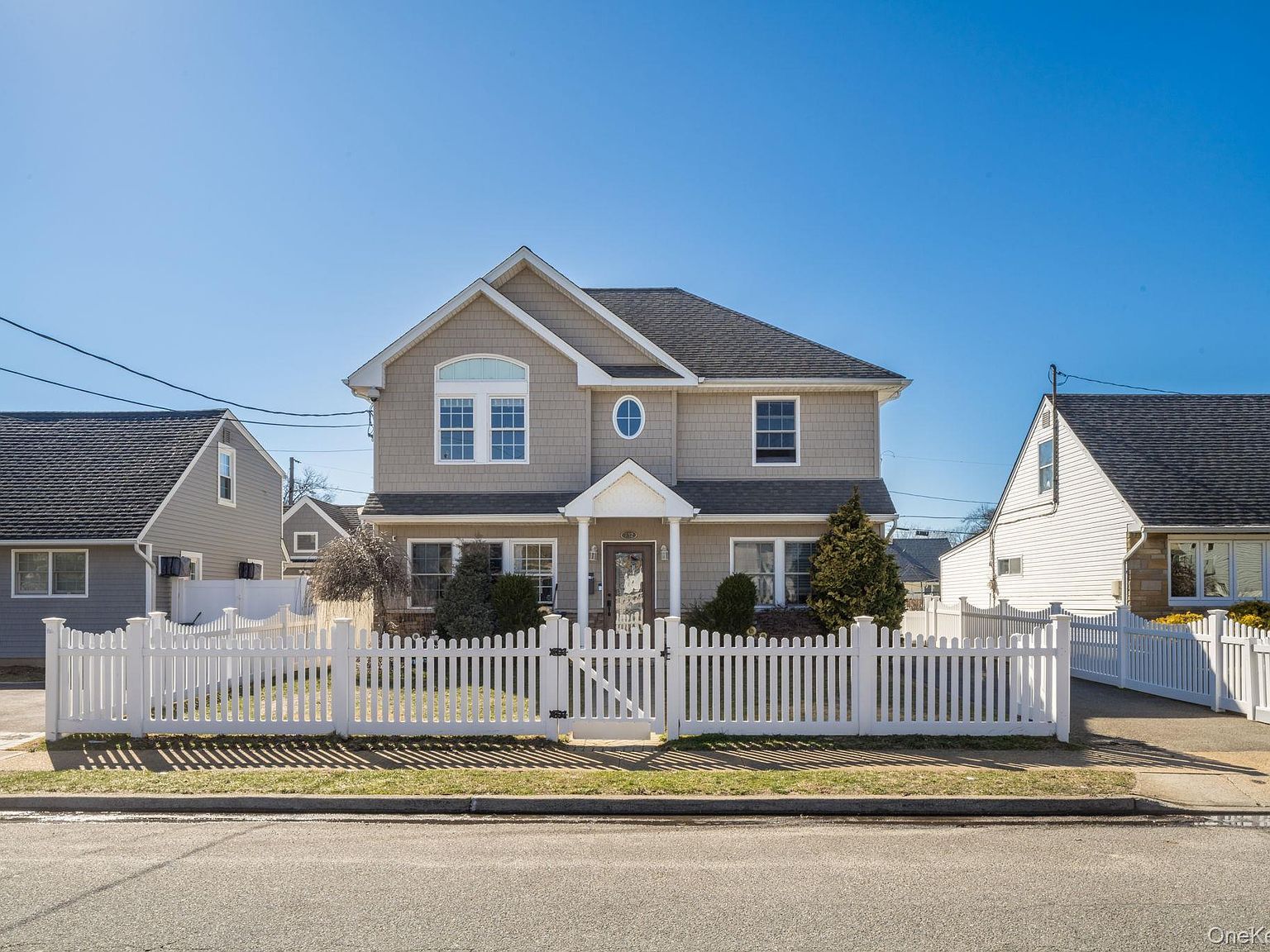 732 Sunrise Ave Bellmore, NY 11710 - Thumbnail 2