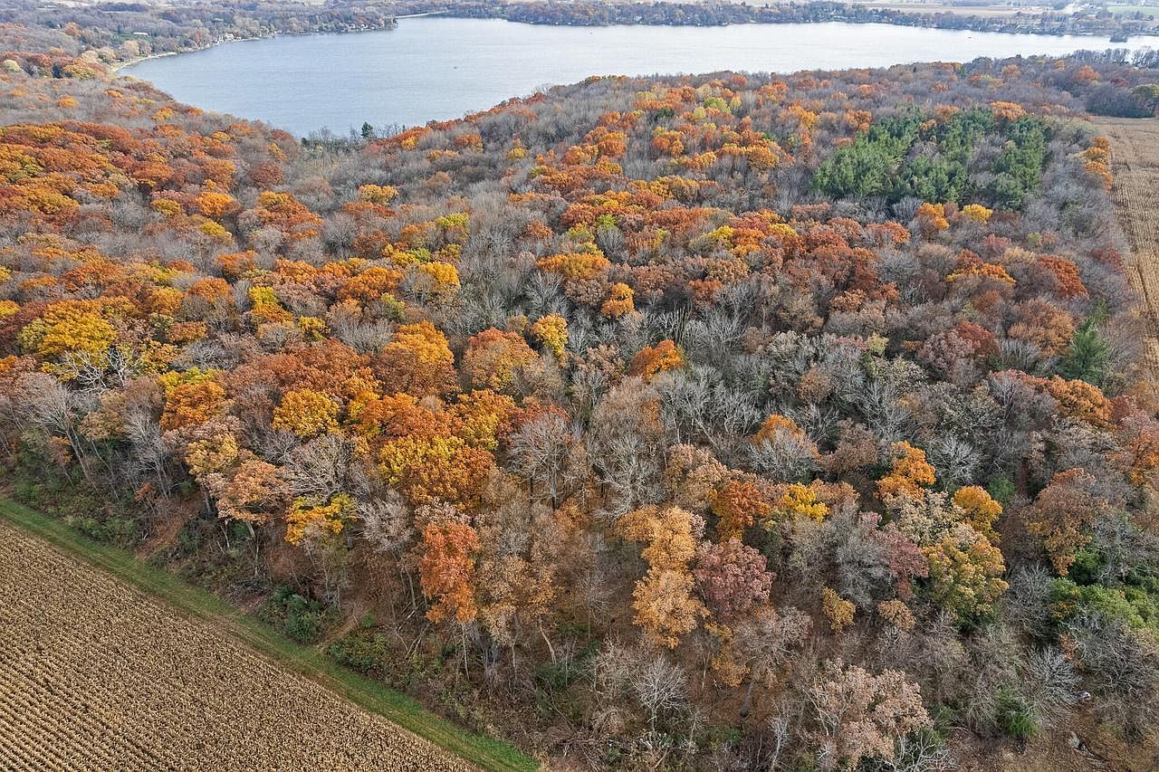 W2186 Eric Rd Markesan, WI 53946 - Thumbnail 2