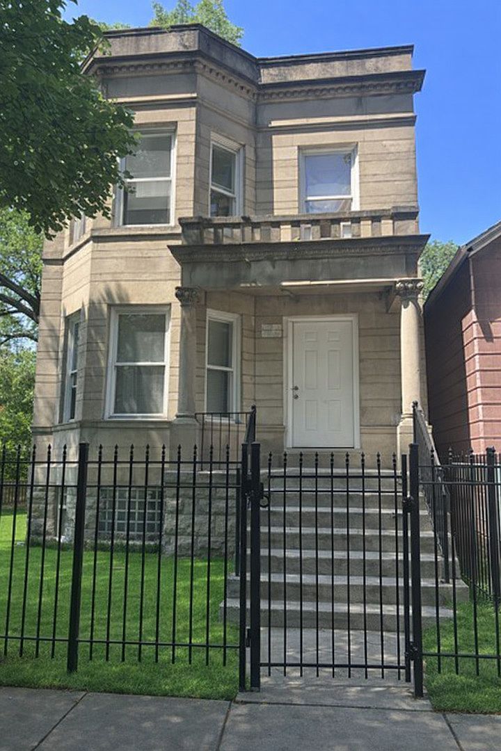 5320 S Carpenter St Chicago, IL 60609  | Multi Family