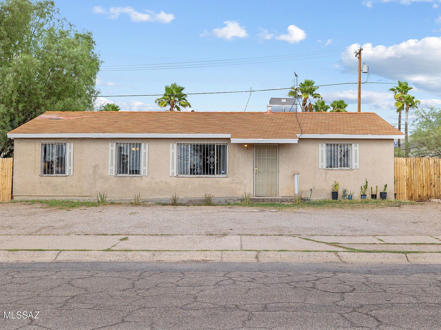 1211 S Rook Ave Tucson, AZ 85711 - Thumbnail 2