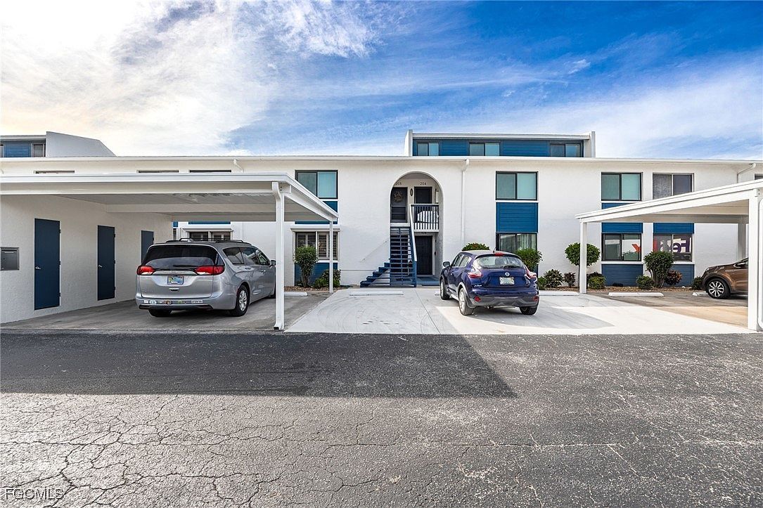 4904 Vincennes St APT 103 Cape Coral, FL 33904 - Thumbnail 2