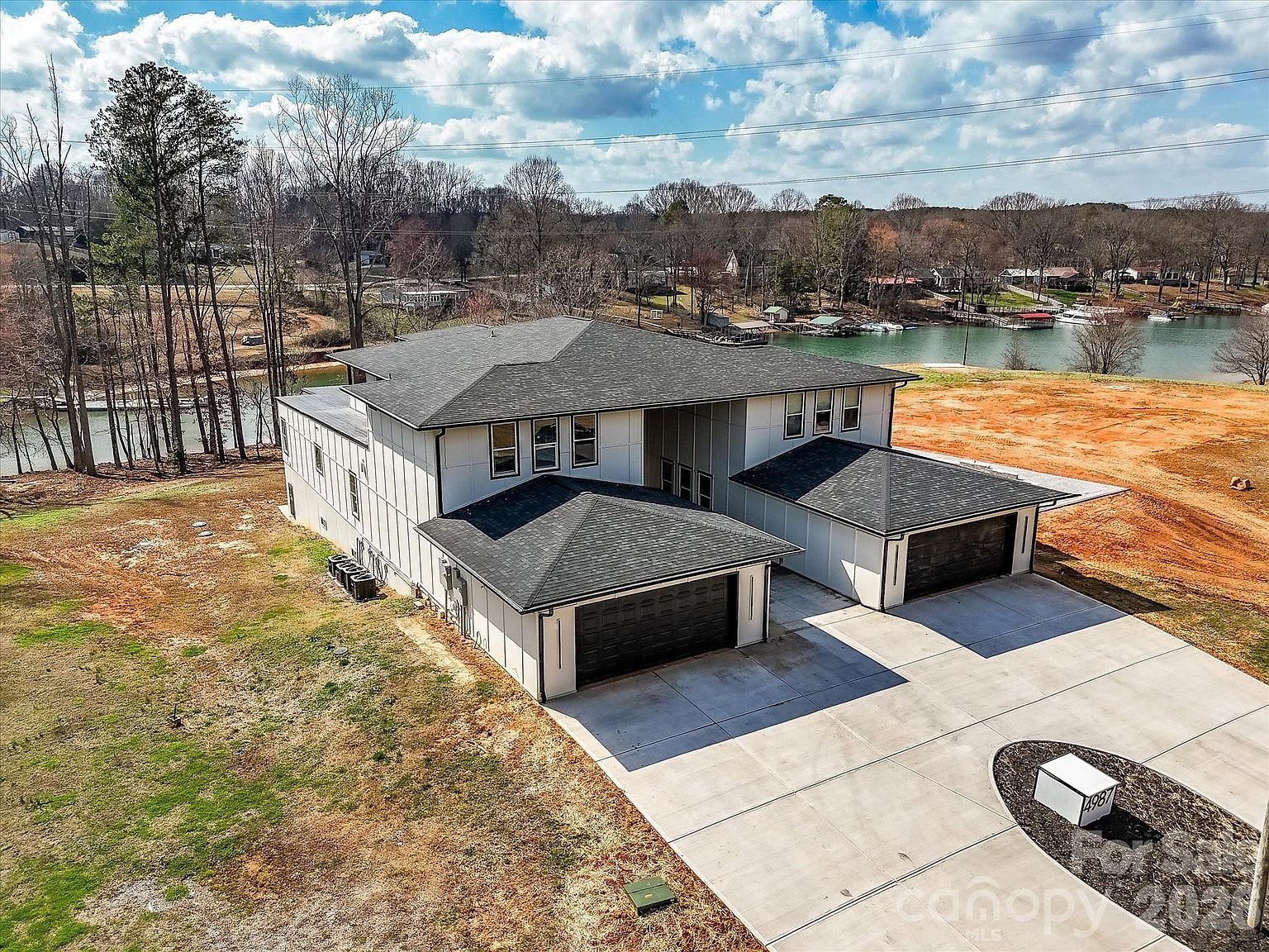 4987 Wildlife Ln Sherrills Ford, NC 28673, 28673