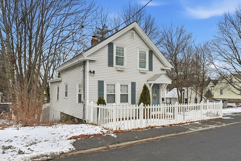 7 Mystic St Methuen, MA 01844 - Thumbnail 2