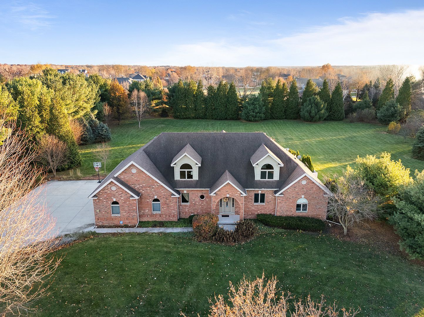 3218 Woodhaven Dr Bourbonnais, IL 60914 - Thumbnail 2