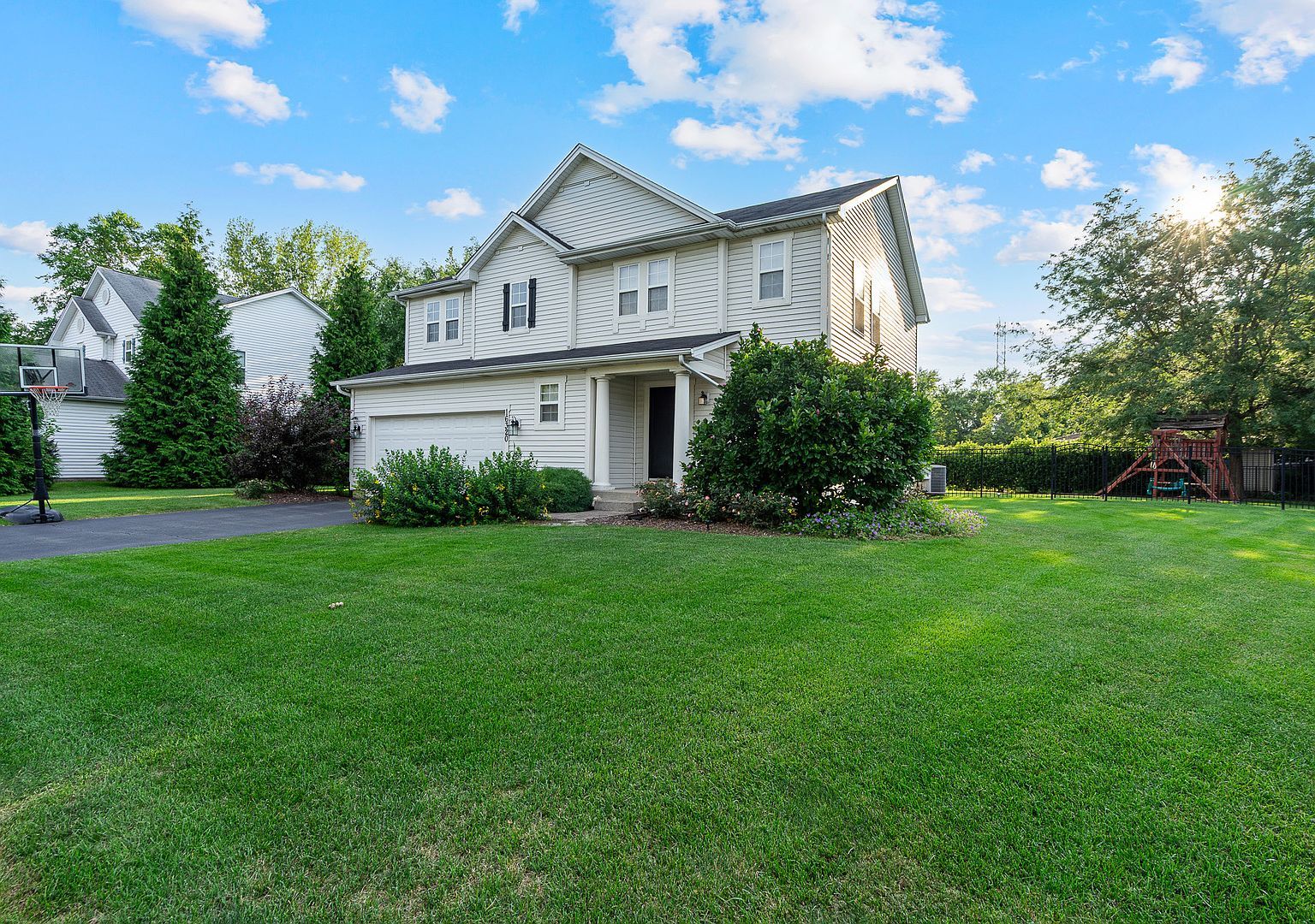 16320 Spring Creek Ln Plainfield, IL 60544 - Thumbnail 2