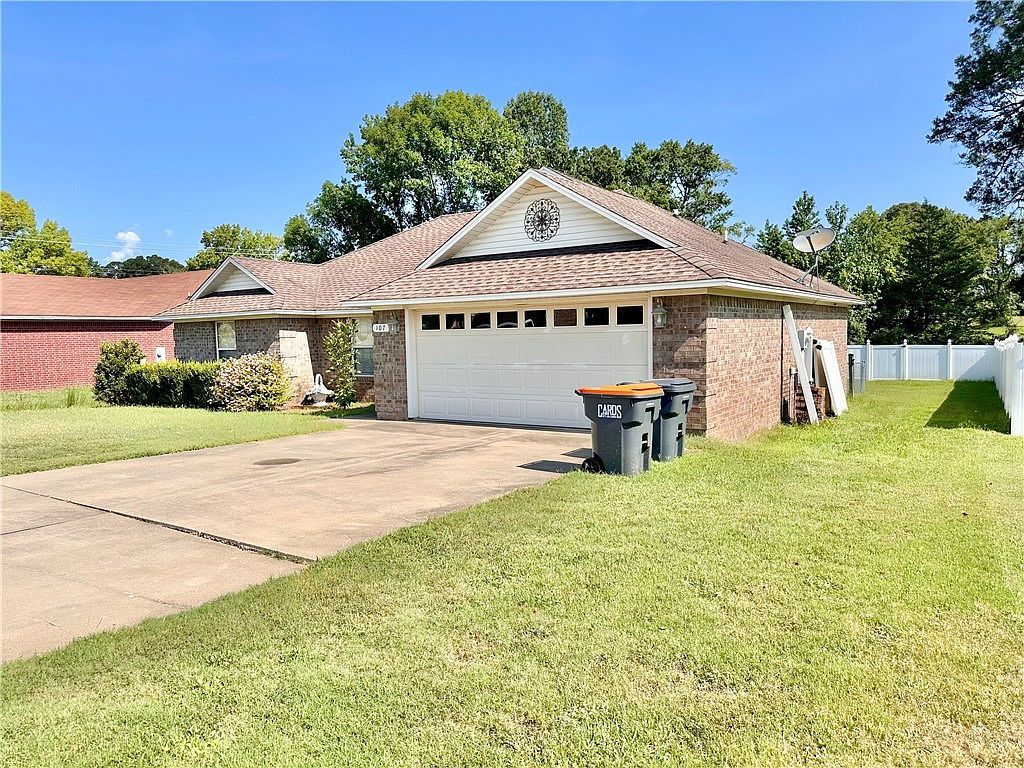 107 Ashbrook Ln Russellville, AR 72802 - Thumbnail 2