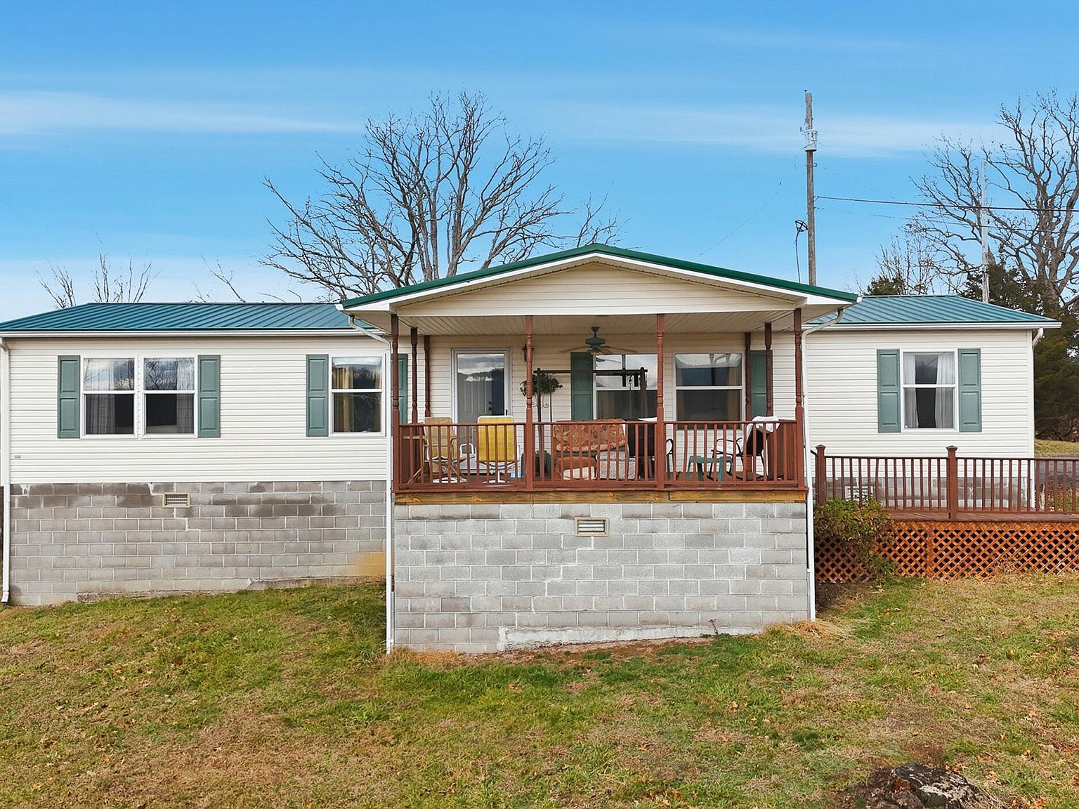 490 Courthouse Estates Dr Castlewood, VA 24224 - Thumbnail 2